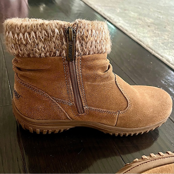 Khombu Laura Suede Leather Boots with Knit Trim in Chestnut Brown - Picture 7 of 16